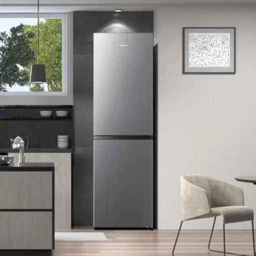 Avis Hisense RB327N4AD2 : le combiné 256 L compact qui mise sur le No Frost