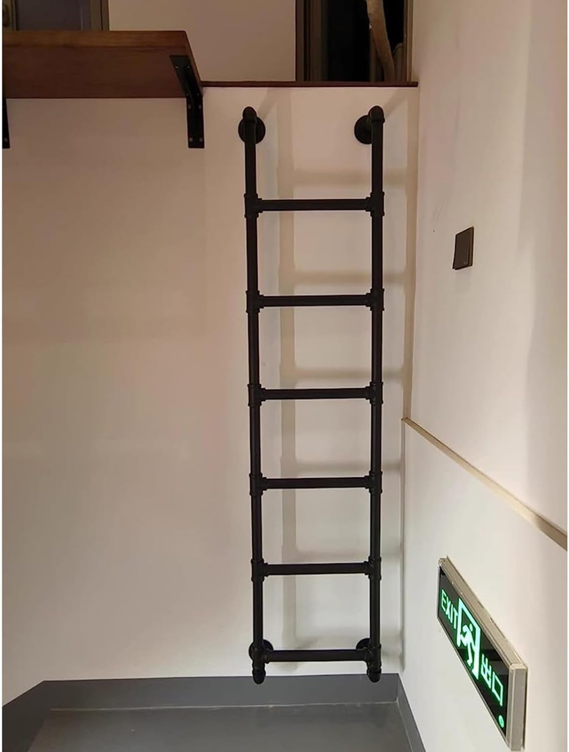 Échelle de Secours Murale pour puits de fenêtre de sous-Sol et montée de lit Haut Échelle de Grenier Verticale de 65 Pouces de Hauteur pour Une Charge de 330 LB