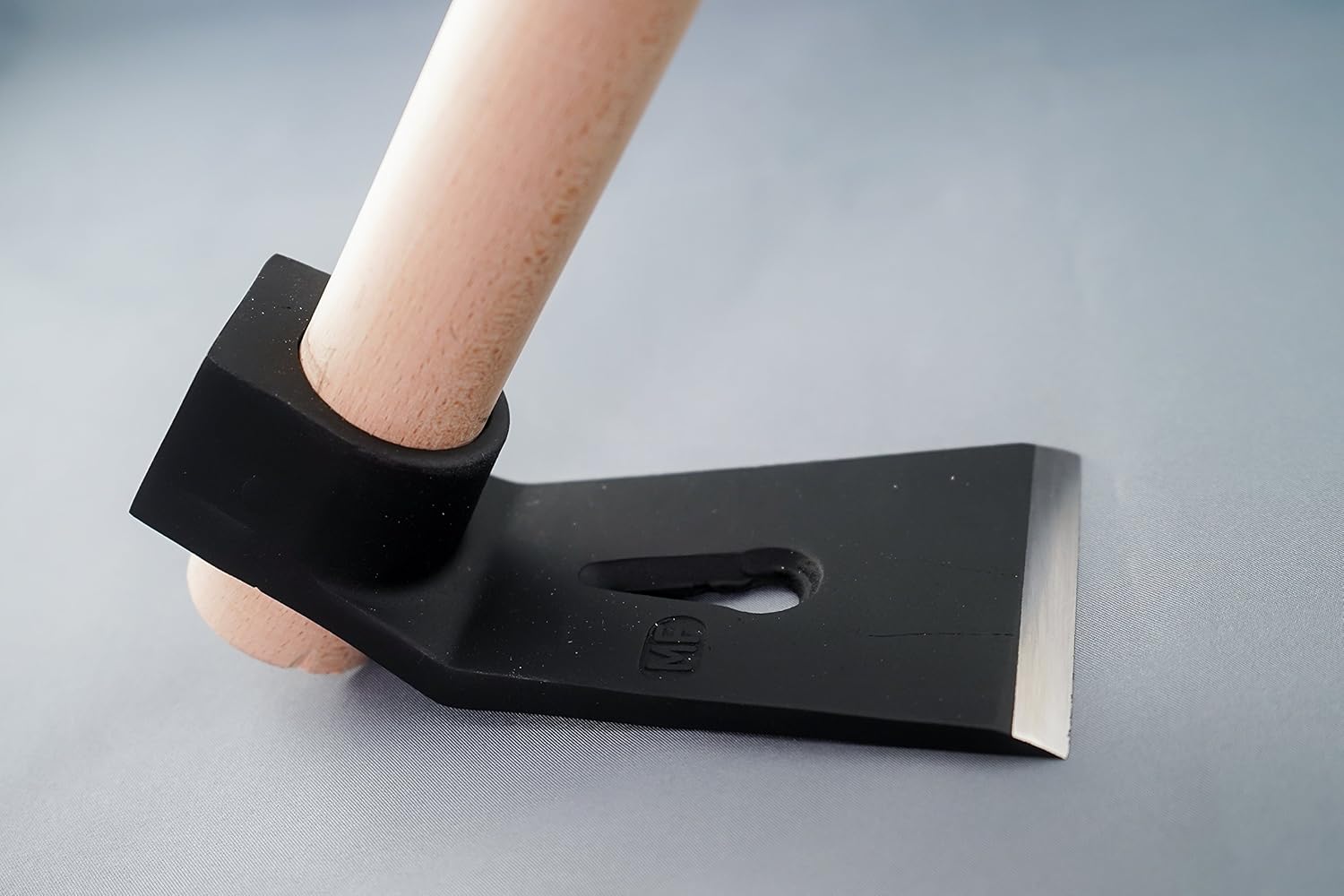 Gravure sur bois Herminette droite - Combiné avec un marteau arrache-clou