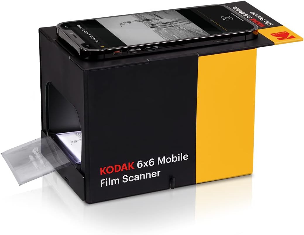 6x6 Scanner de Film Mobile, convertissez et enregistrez des Diapositives et des négatifs 6x6 [formats de Film 120 et 220] sur Votre Smartphone - Boîte de Scanner en Carton écologique