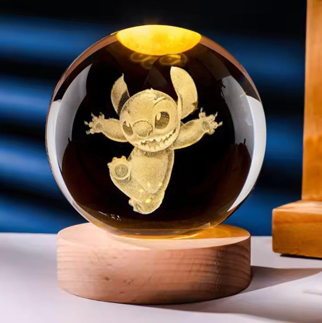 Genérico Lampe 3D Stitch LED avec base en bois - Boule de verre éclairée - Veilleuse pour filles et garçons - Cadeau original Fans de Lilo et Stitch