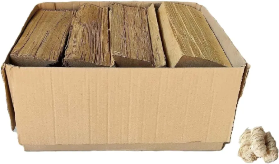 Bois de Chauffage Chêne Sec, 10 kg, Bûches 25 cm, Cheminée, Brasero, Pizza, Barbecue avec 3 Allume-Feux Naturels