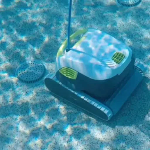 Test Dolphin T30 : le robot nettoyeur qui fait le job sans fioritures