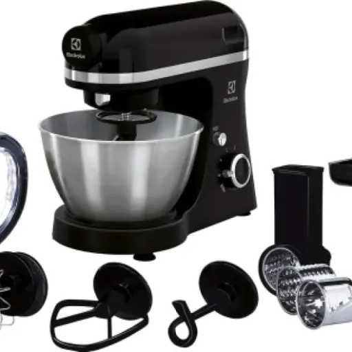 Test Electrolux Robot pâtissier Pétrisseuse Noir : l'assistant de cuisine efficace mais perfectible