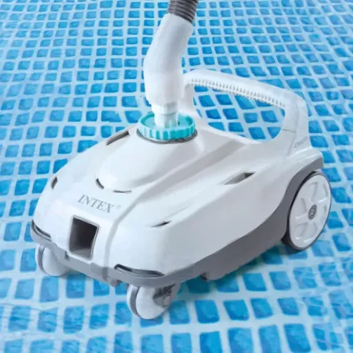 Test Intex 28006EX - Robot aspirateur de Fond ZX100 : ça fait le job, mais sans plus