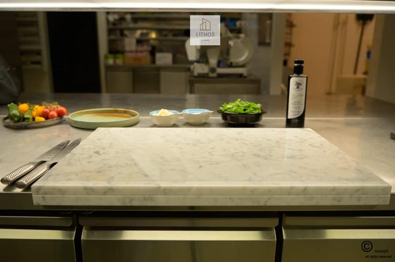 LITHOS MATERIE, Planche à Découper en Marbre de Carrare, 55 x 35 cm, 2 cm d'Épaisseur, avec Bordure, Blanc