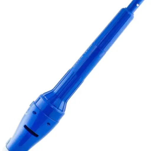 Test Pool Blaster Aqua Broom : le petit aspirateur de piscine qui dépanne bien mais pas parfait