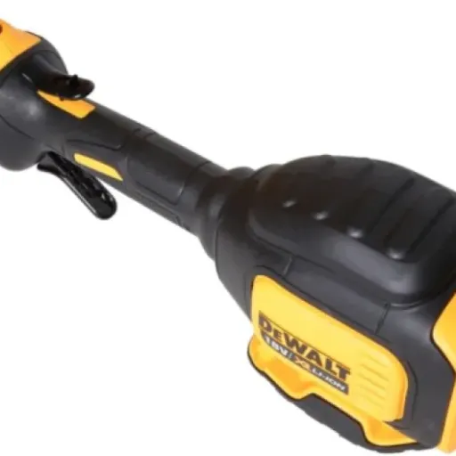 Test DeWalt DCM561PBS 18V : le coupe-bordures costaud pour ceux qui sont déjà en 18V DeWalt